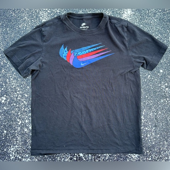 The Nike Tee Graphic Swoosh Tee Youth Medium - Picture 1 of 2